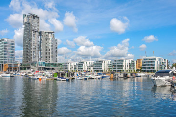Zdjęcie inwestycji Sea Towers Apartament Portowy z widokiem na port i miasto
