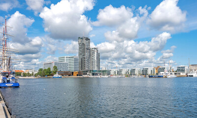 Zdjęcie inwestycji Sea Towers Widok na miasto i port, 50 m2, miejsce w hali 